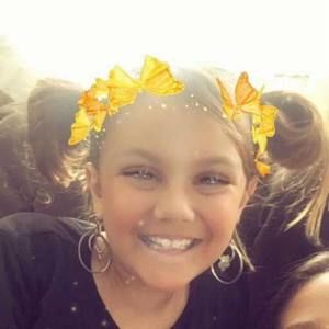 Meet your Posher, Vencenia